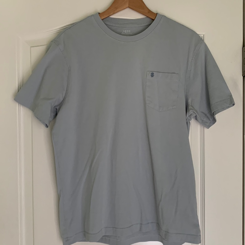 IZOD Men’s Saltwater Relaxed Classic Pocket T-shirt